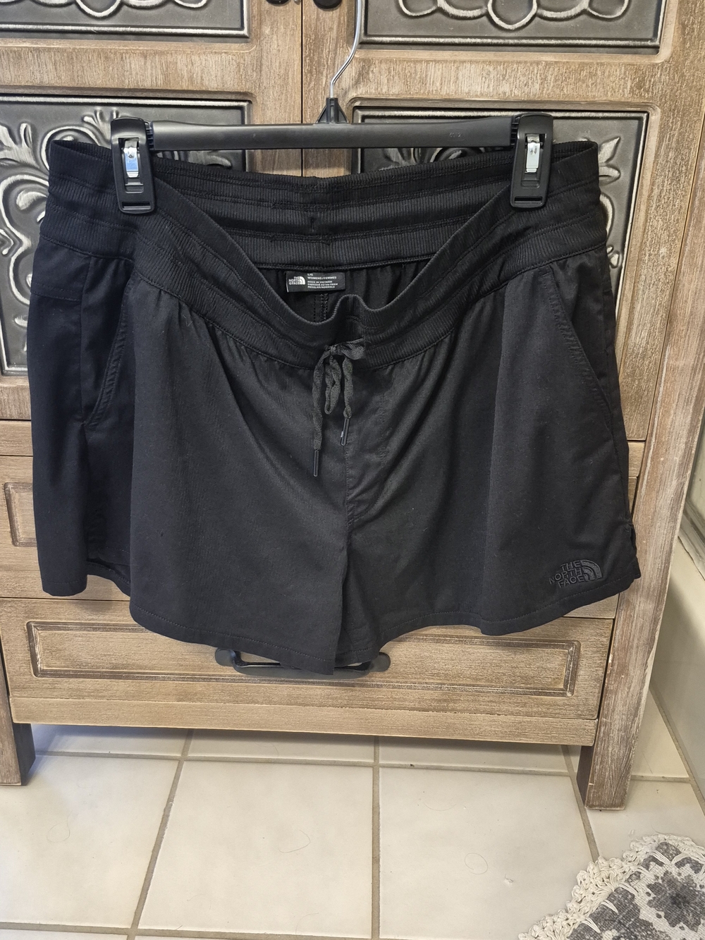 The North Face Women's Black Athletic Drawstring Waist Shorts